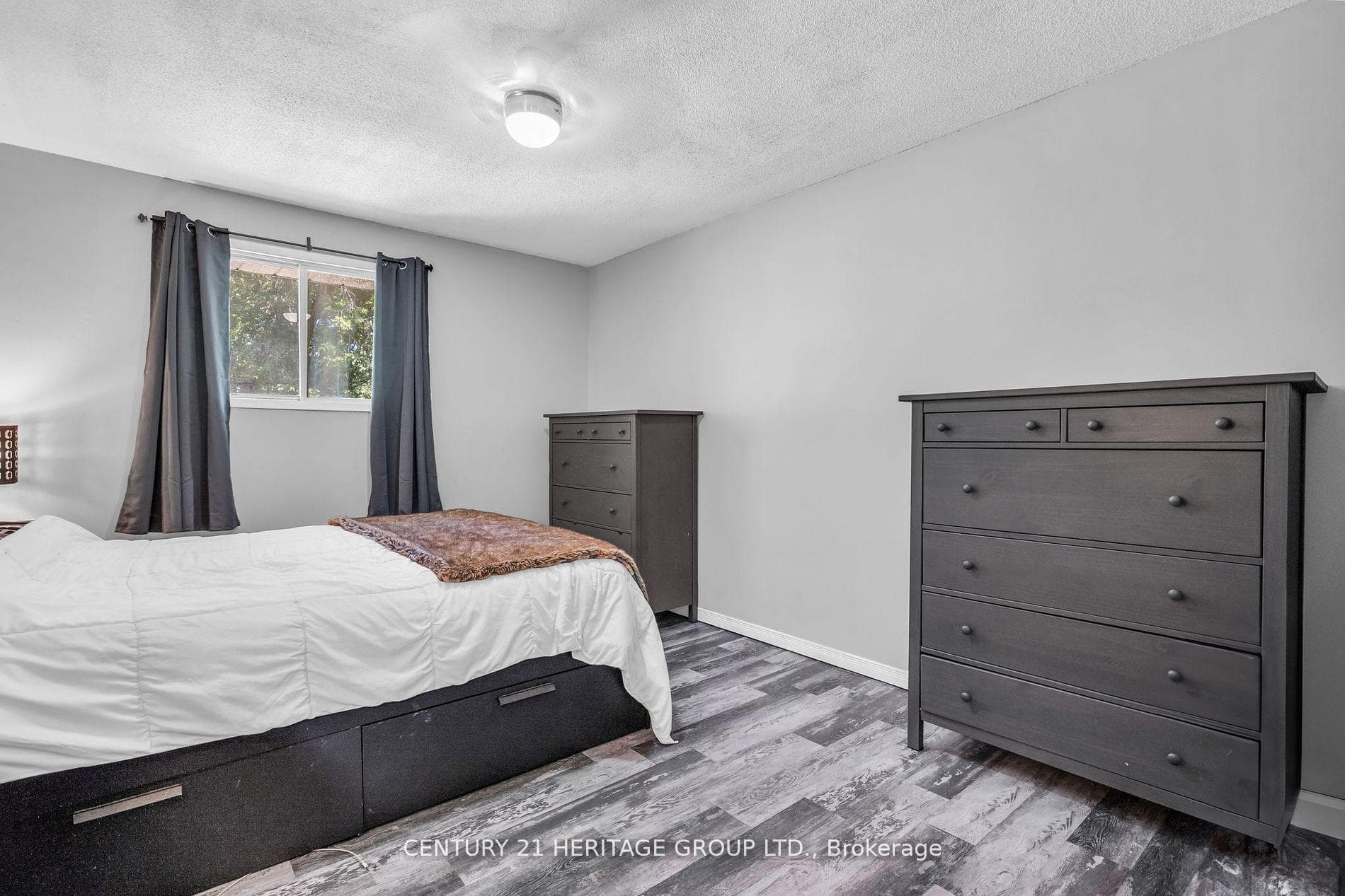 324 Hollywood Drive photo 14