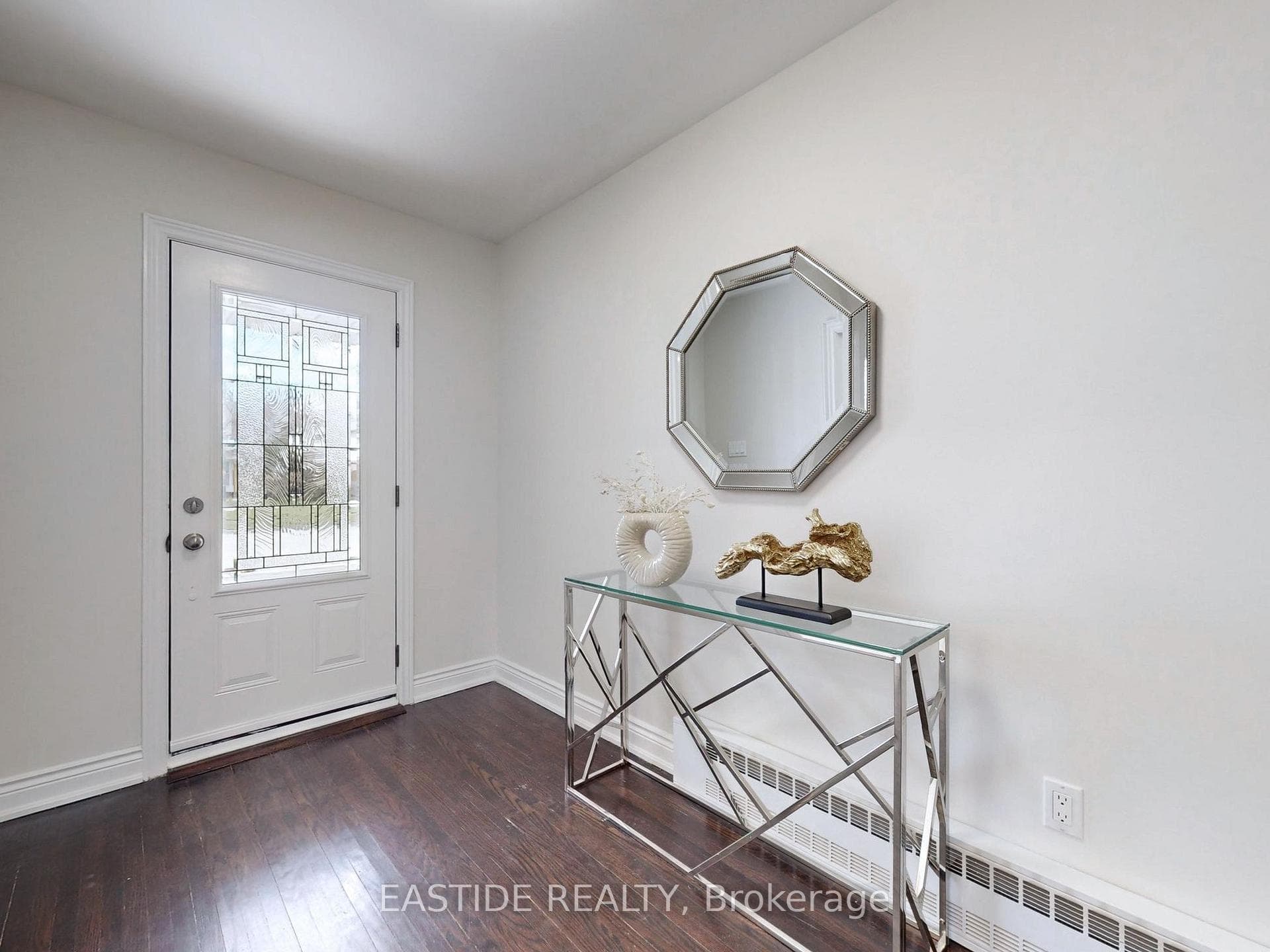 121 Collingsbrook Boulevard photo 3