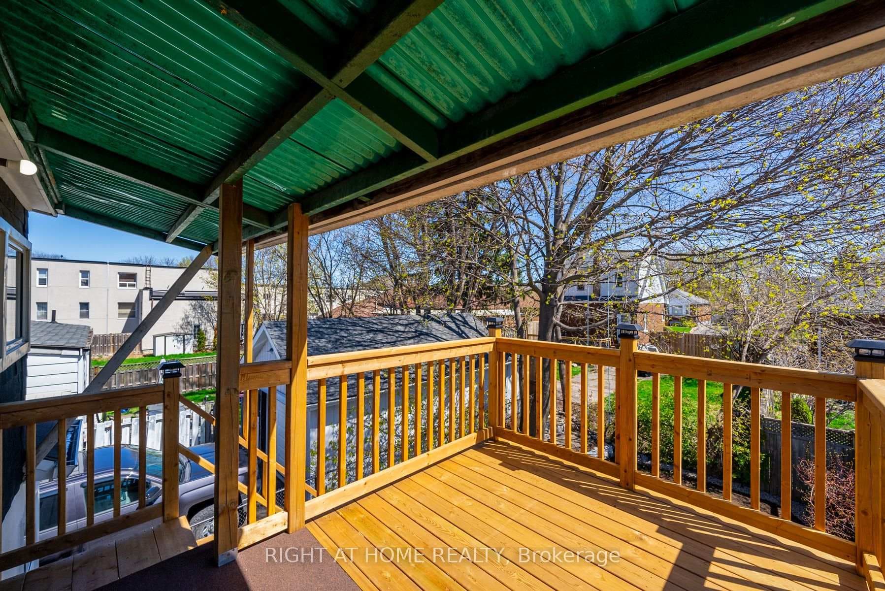 271 Drew Street photo 15