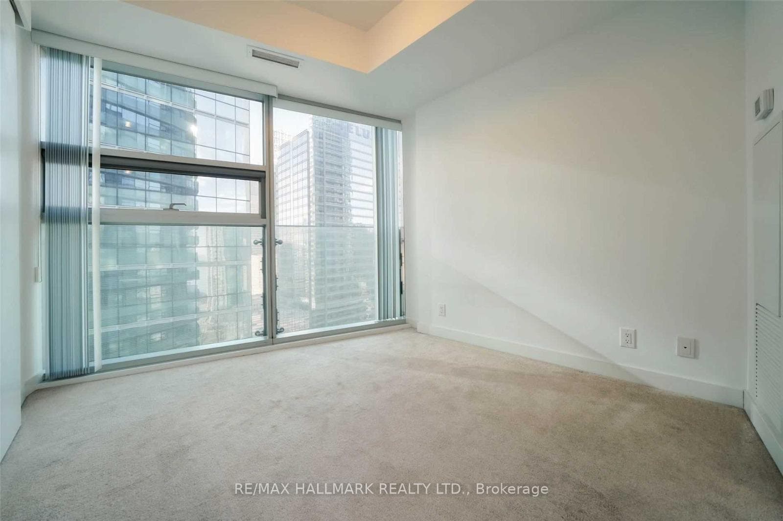14 York Street Unit 2810 photo 4