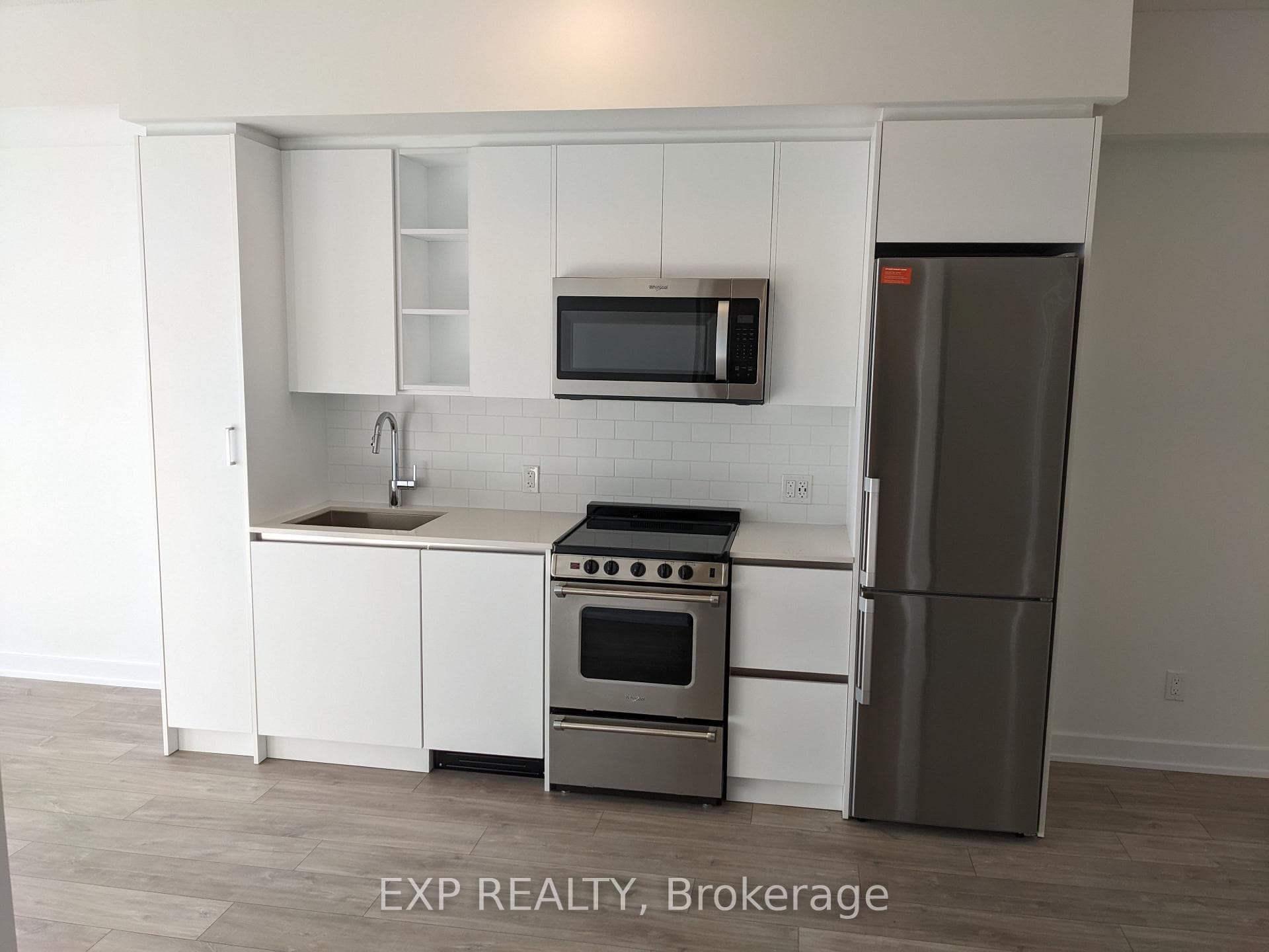 251 Manitoba Street Unit 1505 photo 10