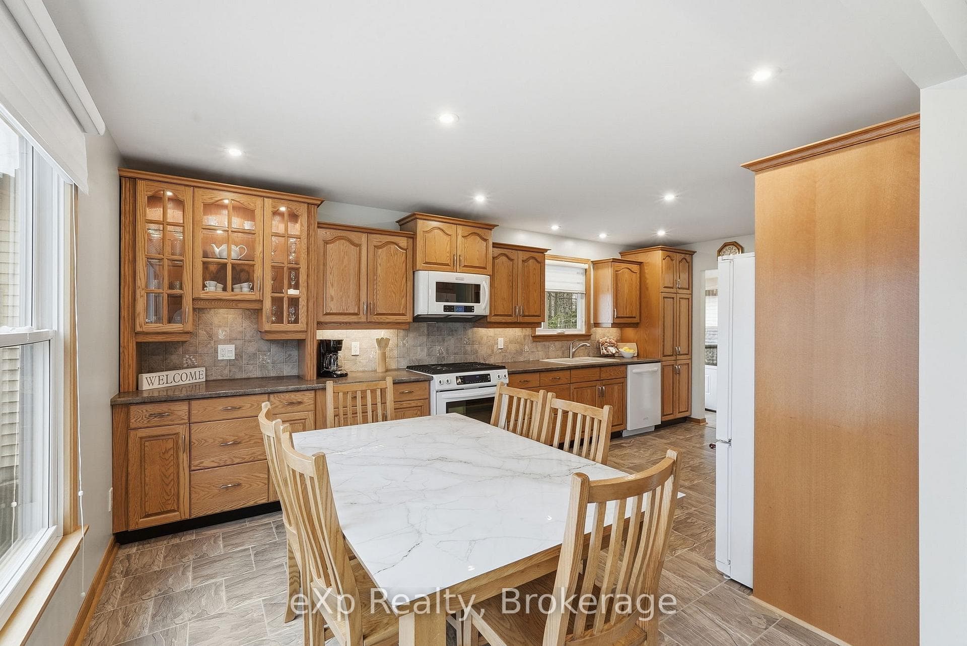 75 Lakeland Drive photo 15