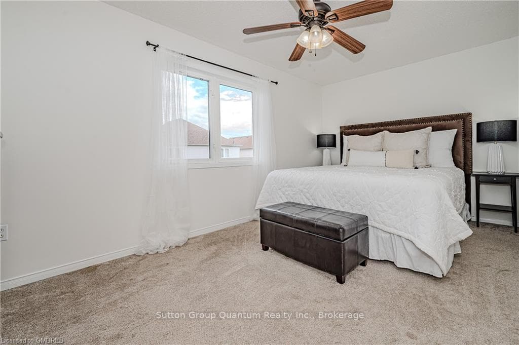 214 HAMPSHIRE Way photo 21
