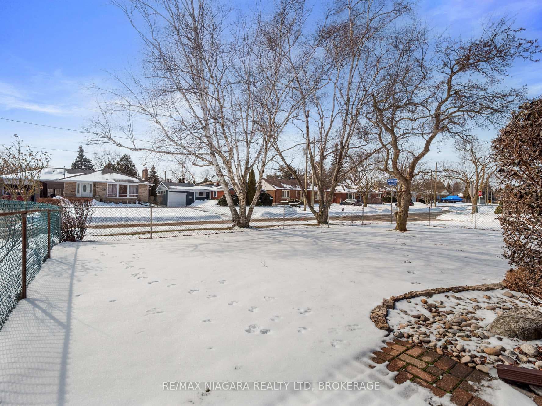 SIDE FENCED LOT