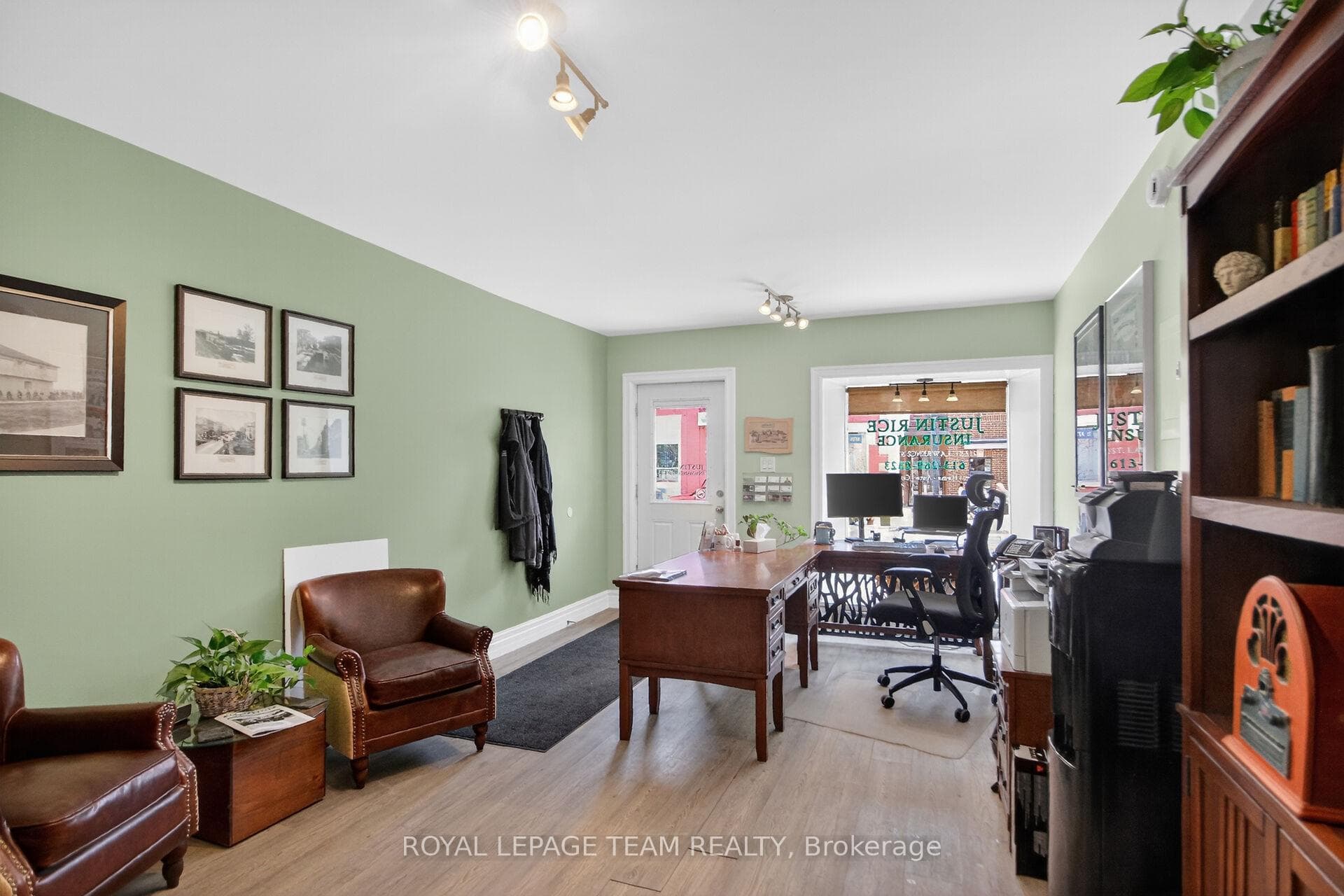 212-224 St Lawrence Street photo 13
