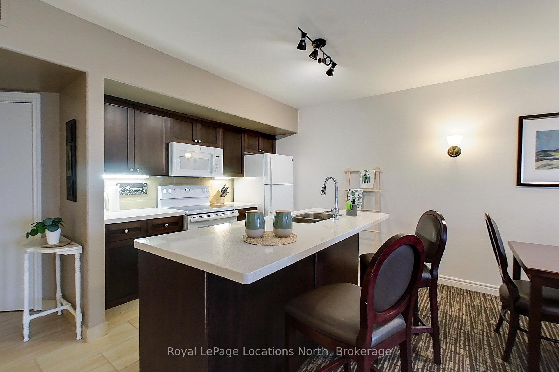90 Highland Drive Unit 2242/2243 photo 16