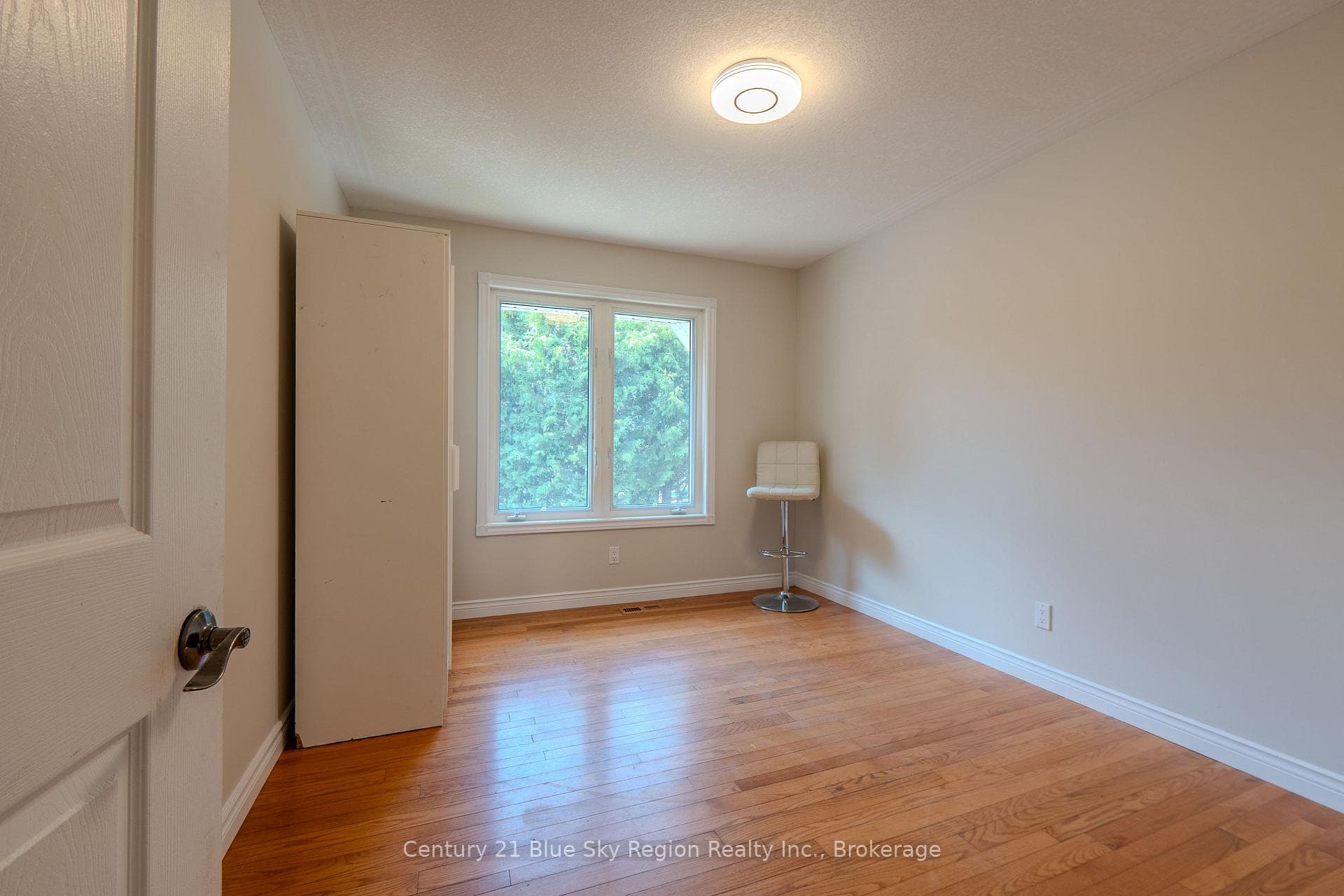77 Janey Avenue photo 36