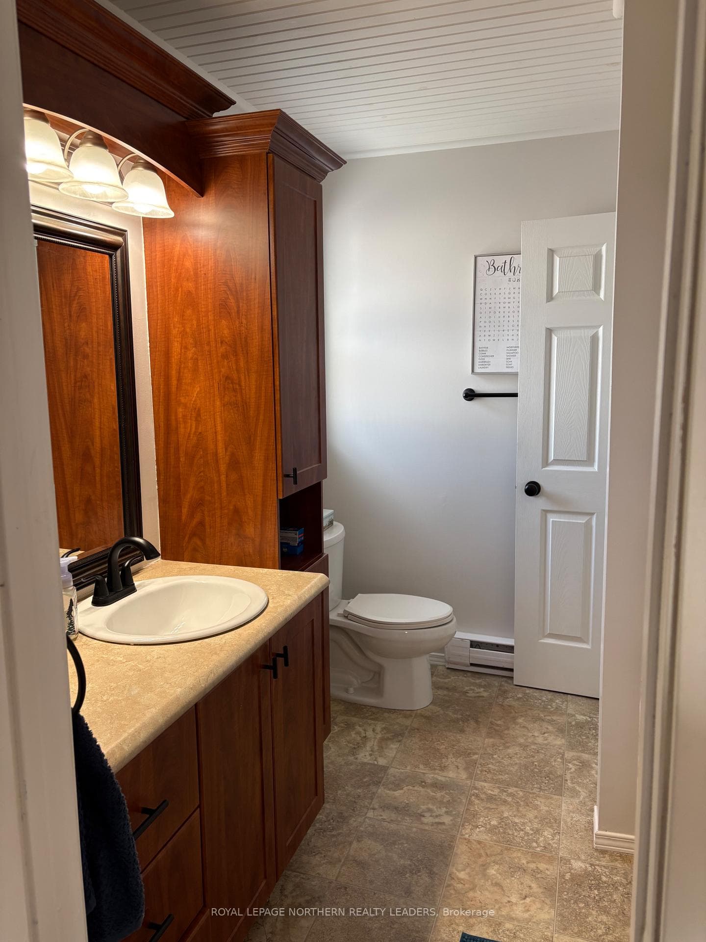 1283 Power Avenue photo 15