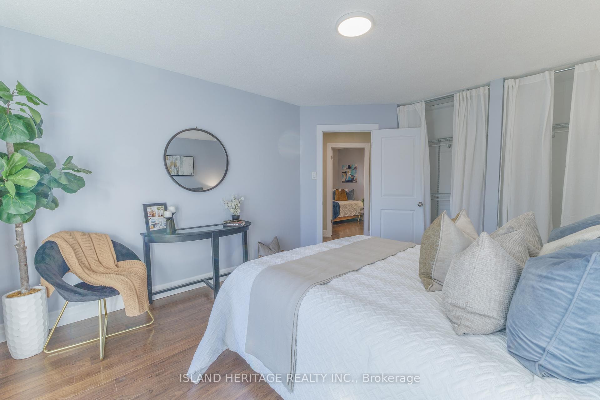 114 Turnberry Crescent photo 26