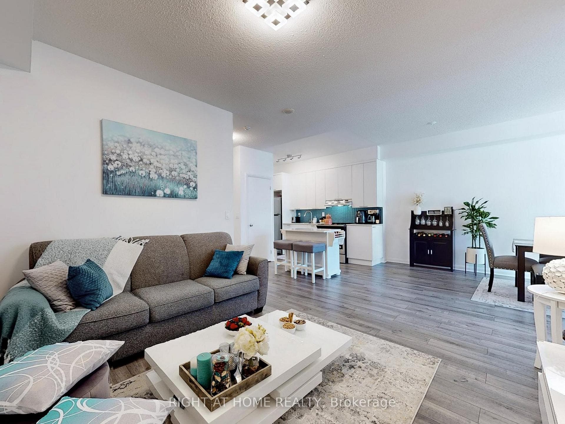 111 Elizabeth Street Unit 1702 photo 7