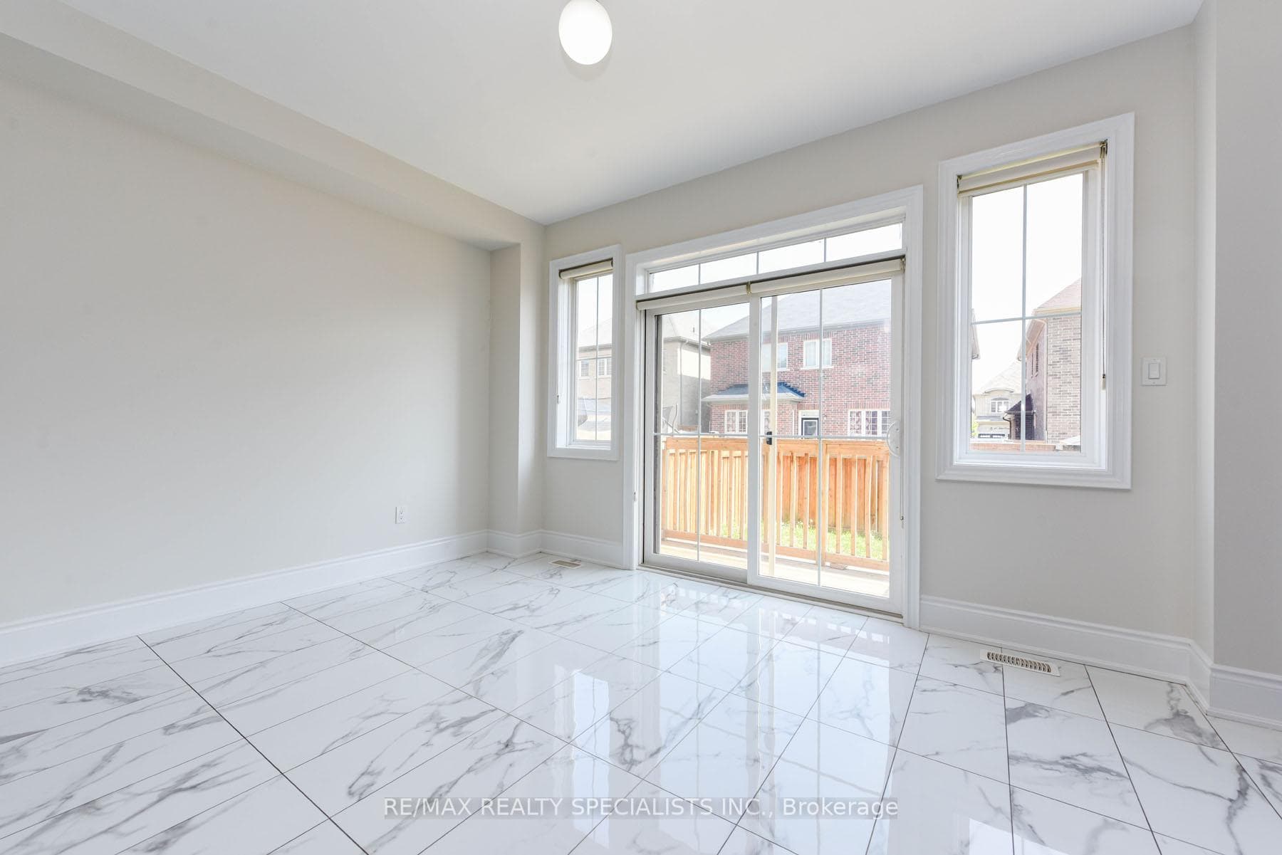 7 Buttonwood Road photo 13