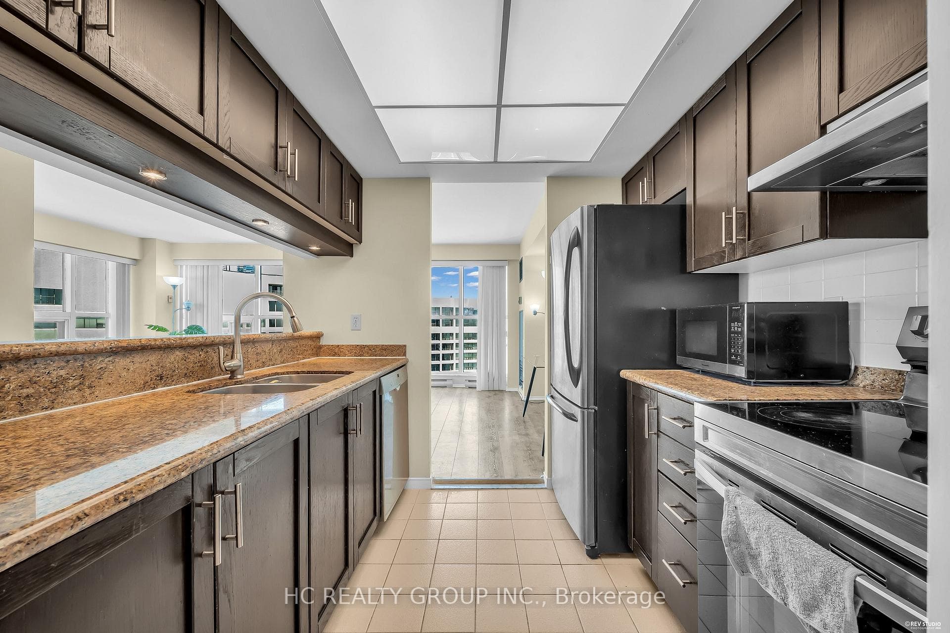 99 Harbour Square Unit 3902 photo 4