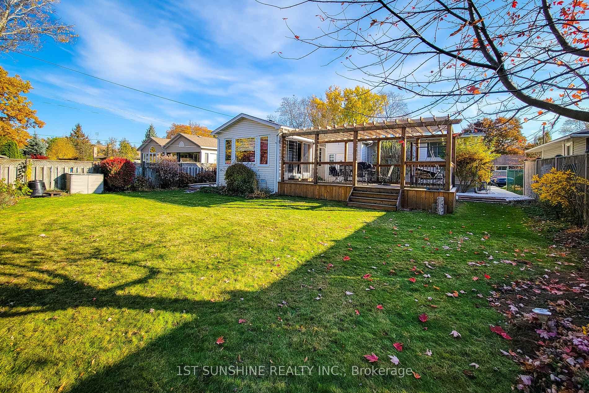 8 Sullivan Drive photo 41