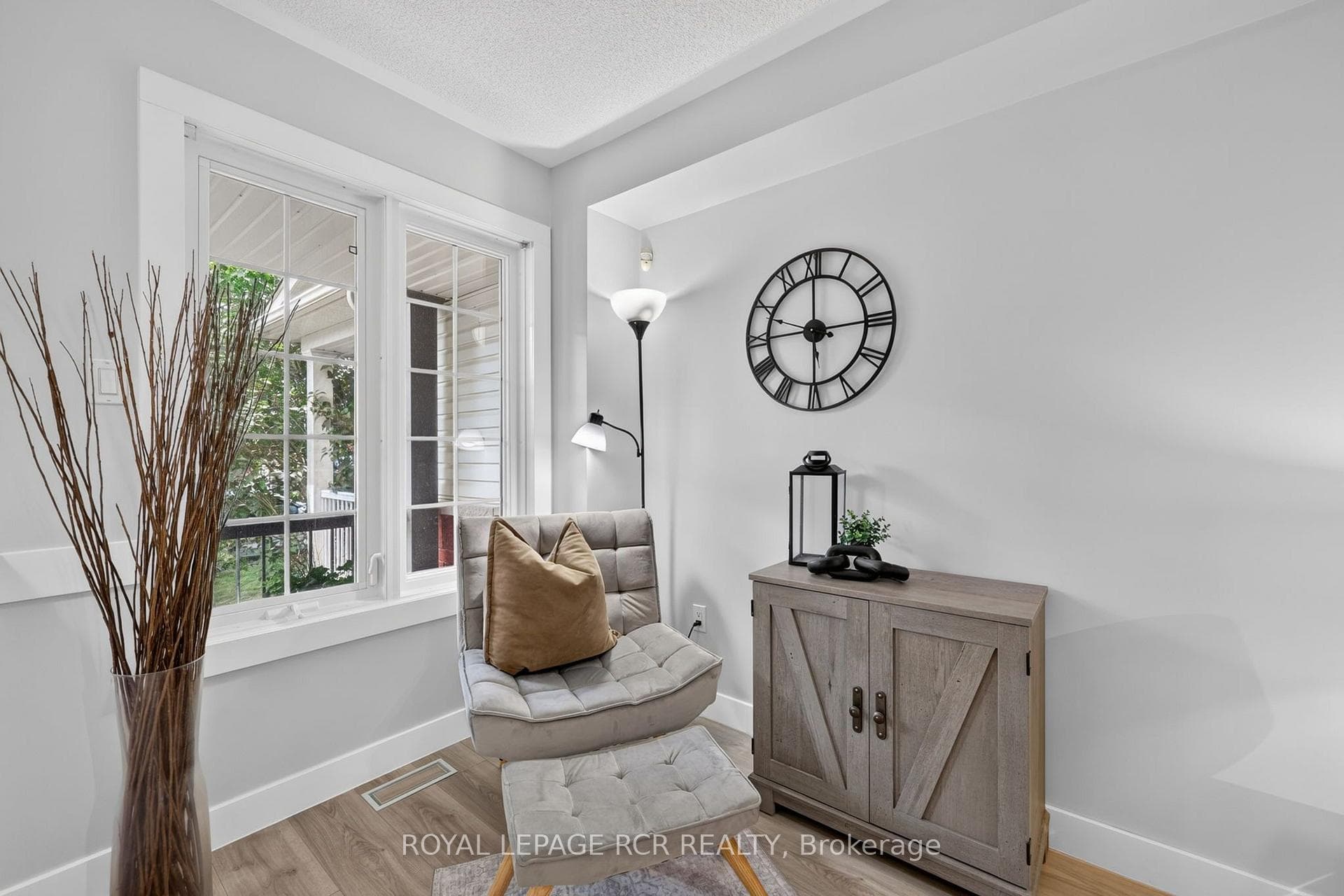 95 Waters Boulevard photo 7