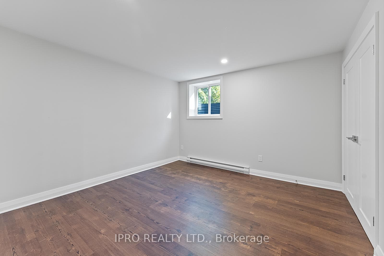 32 Gatesview Avenue Unit Lower photo 20