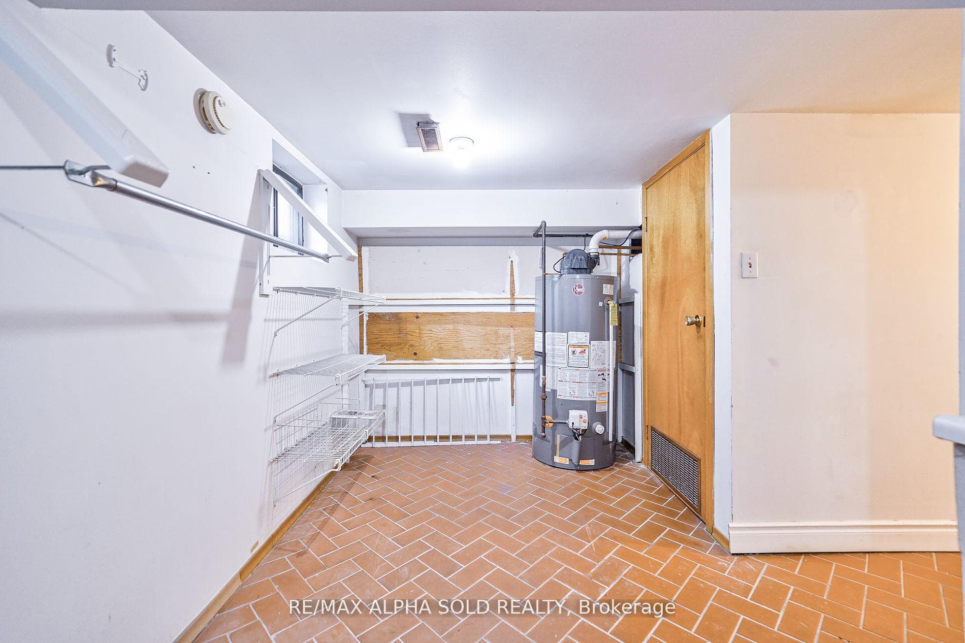 132 Glengarry Avenue photo 31