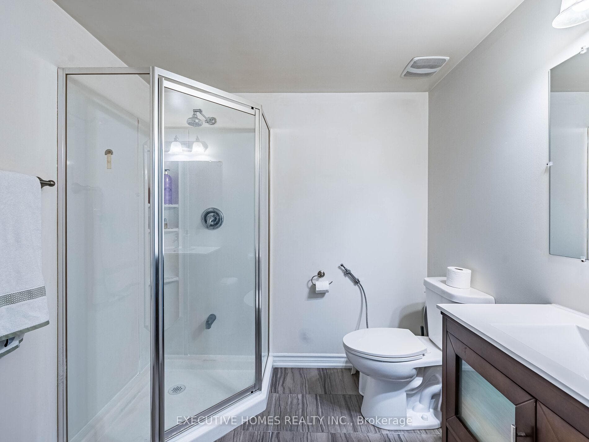 15 Lowther Avenue photo 47