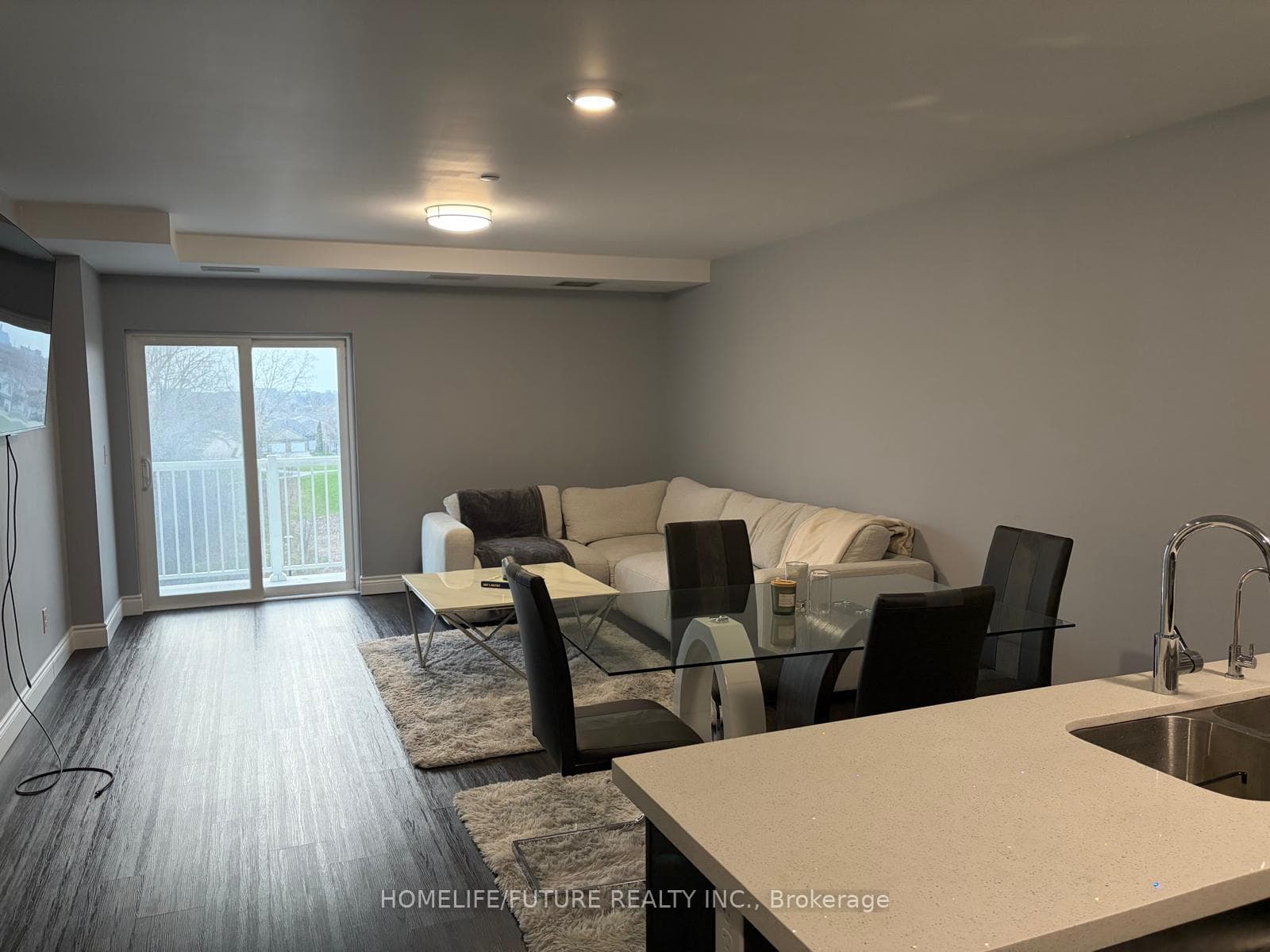 1489 Banwell Road Unit 519 photo 3