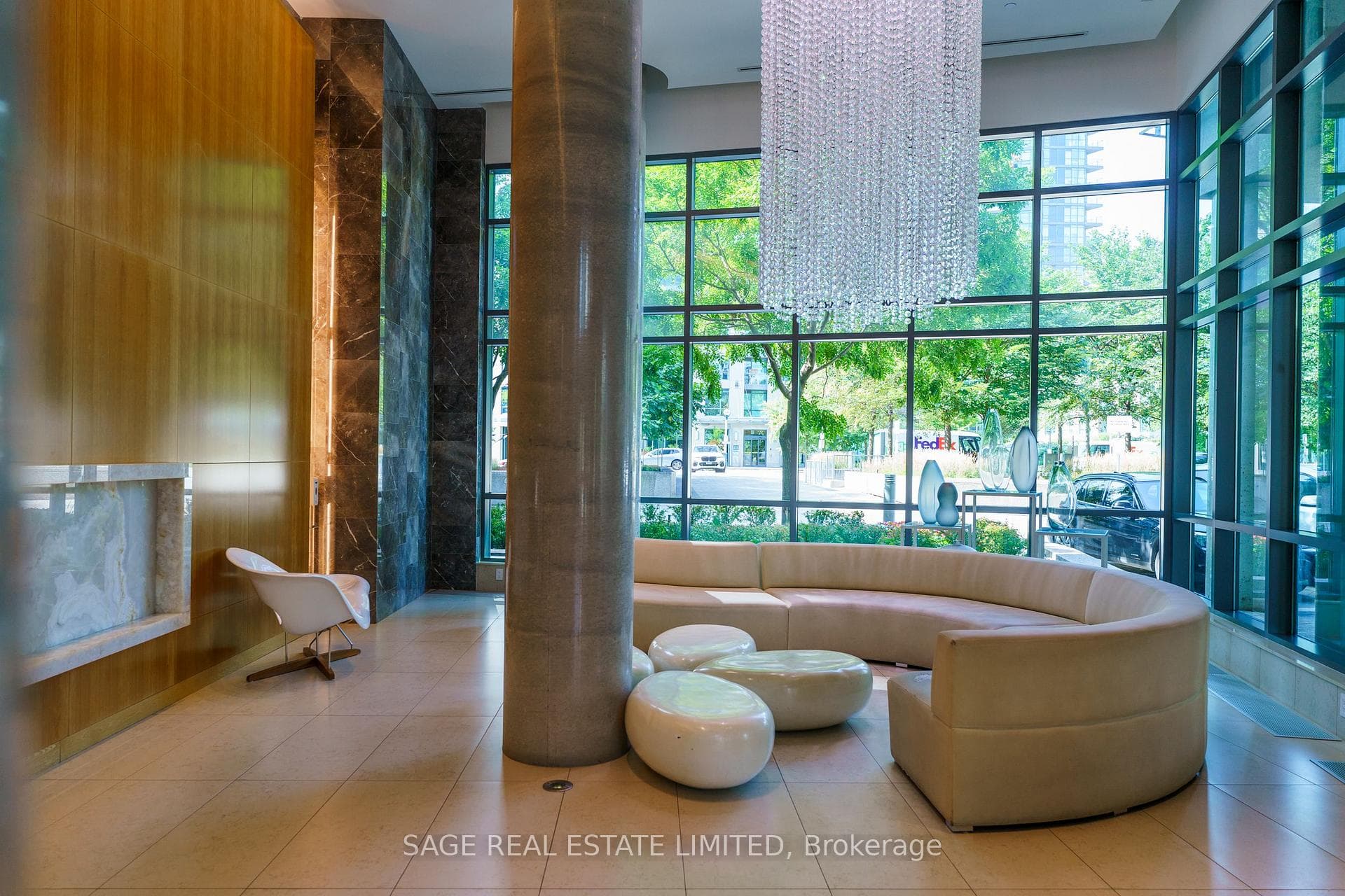 215 Fort York Boulevard Unit 2707 photo 32
