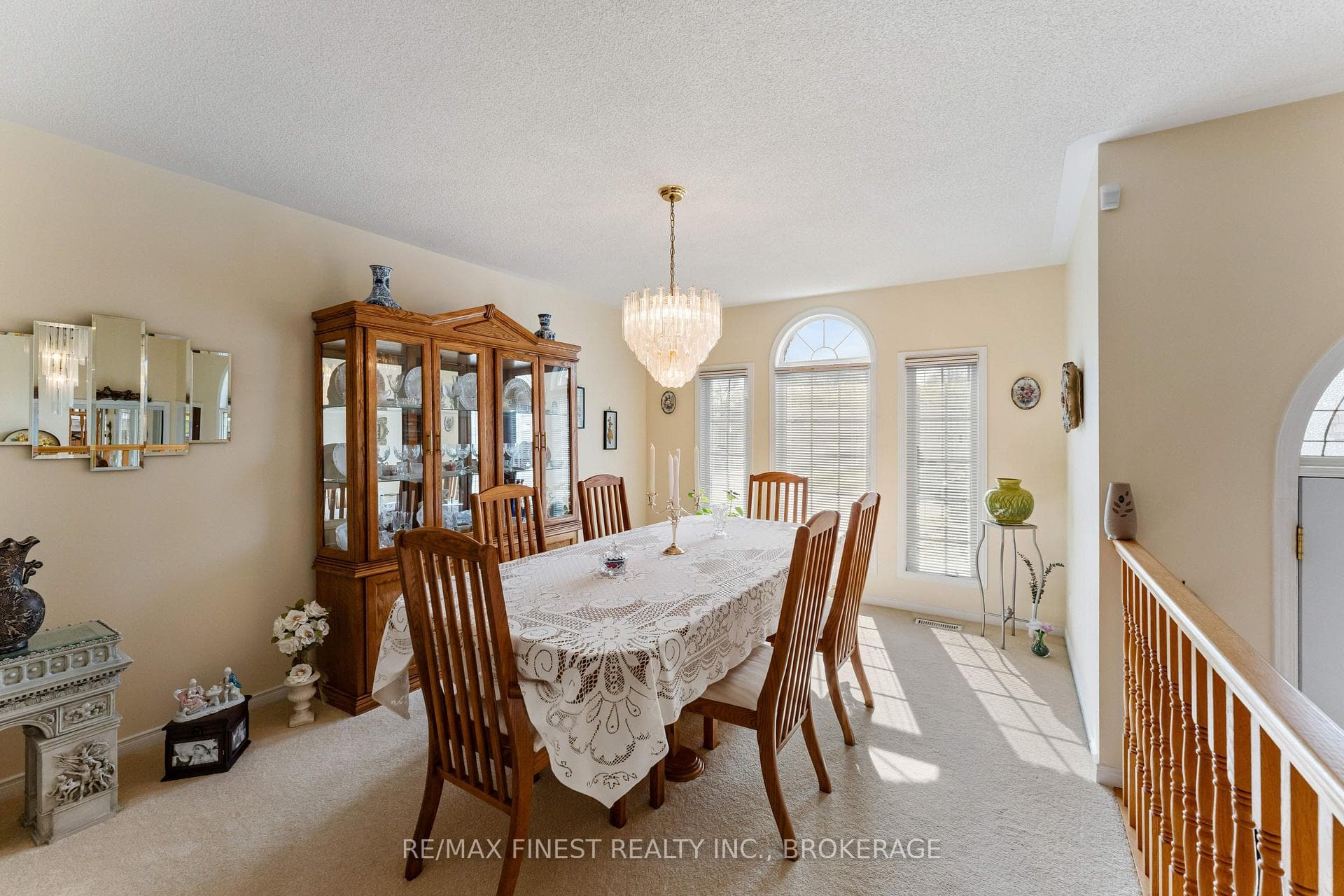 616 Roosevelt Drive photo 8