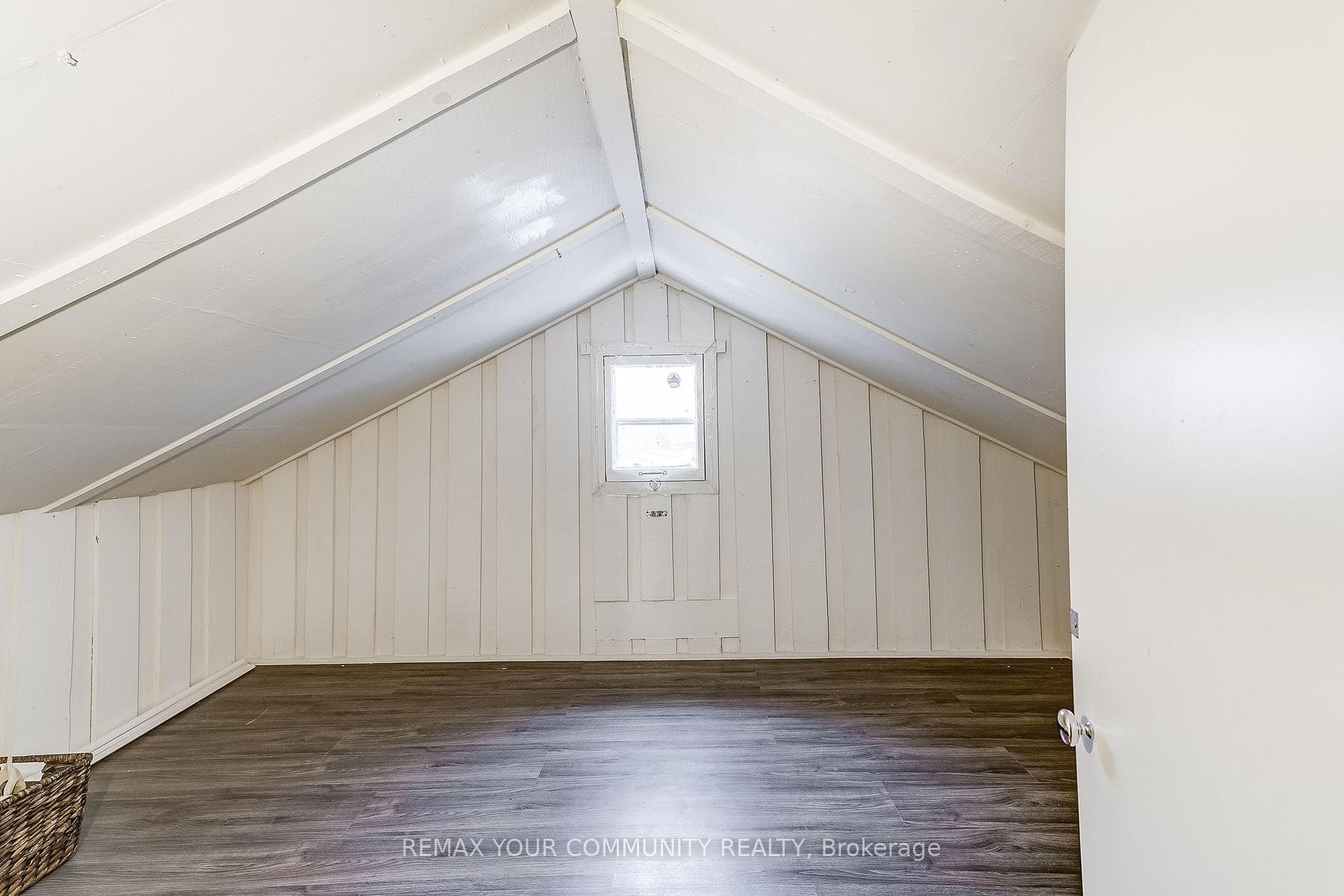 244 Cedarholme Avenue photo 37