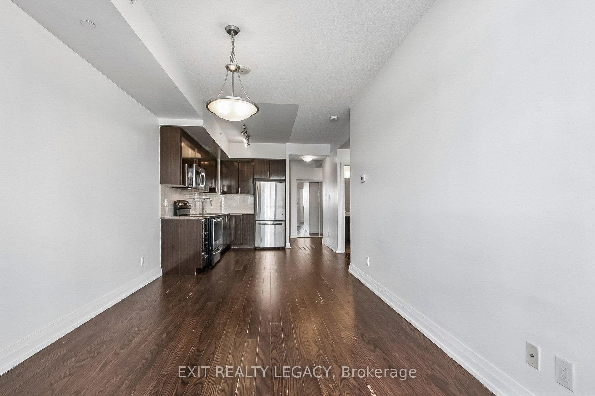 7167 Yonge Street Unit 710 photo 17