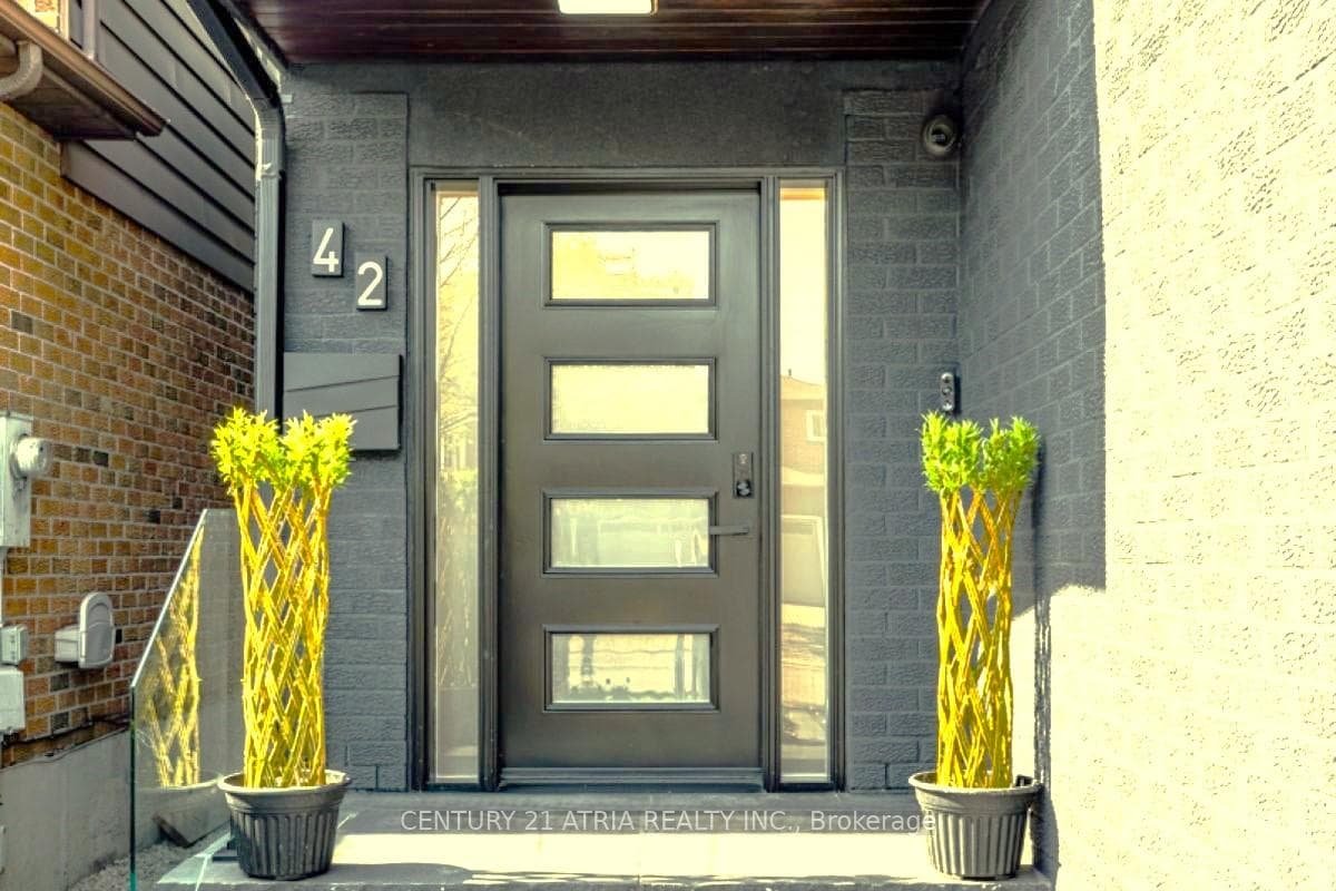 42 Coventry Court photo 2
