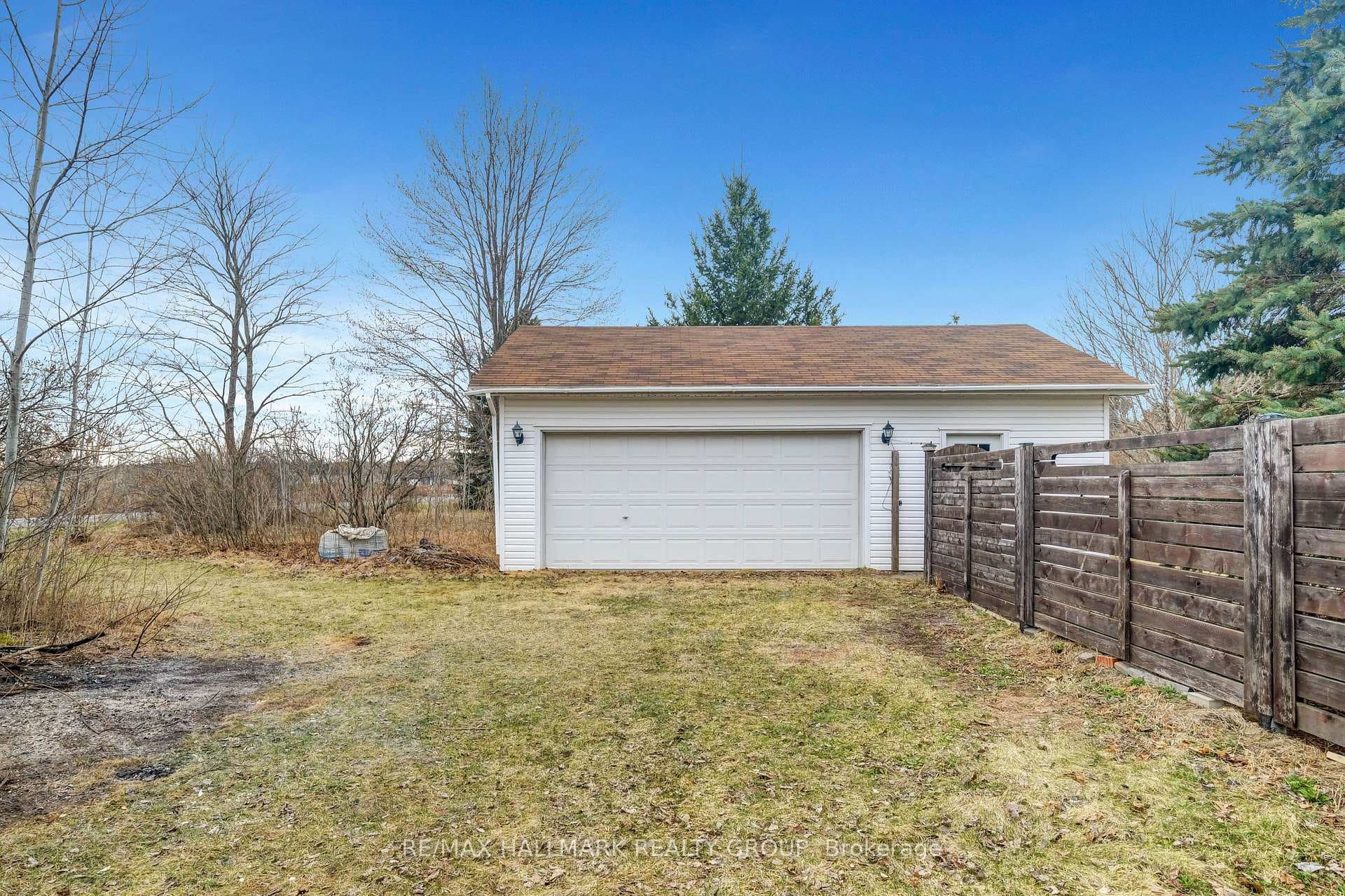 3389 Elizabeth Street photo 48
