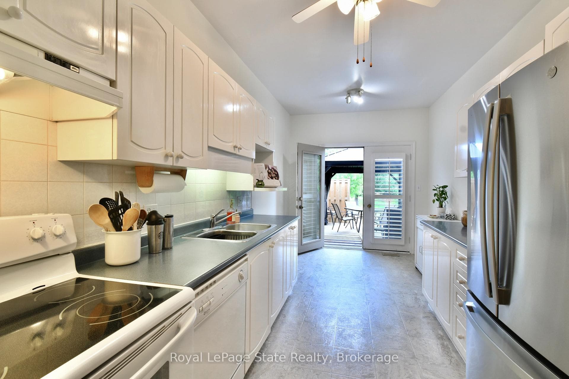 91 Twentyplace Boulevard photo 11