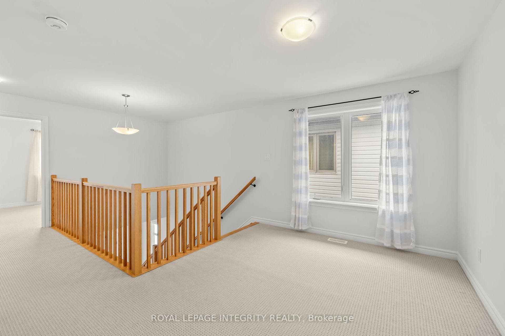 229 Osterley Way photo 24