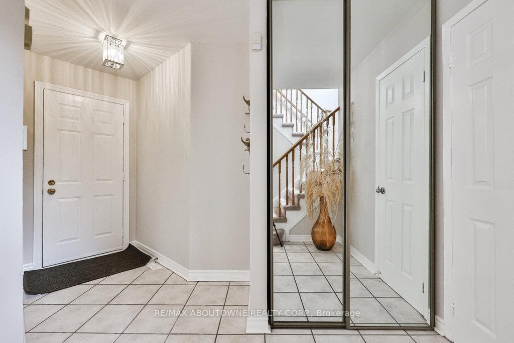 3546 Copernicus Drive photo 8