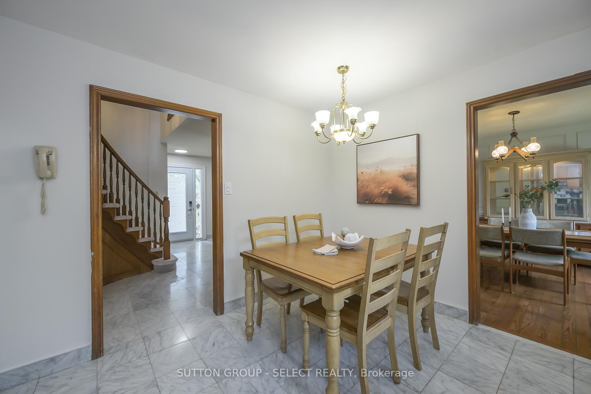 11 Chesham Grove photo 12