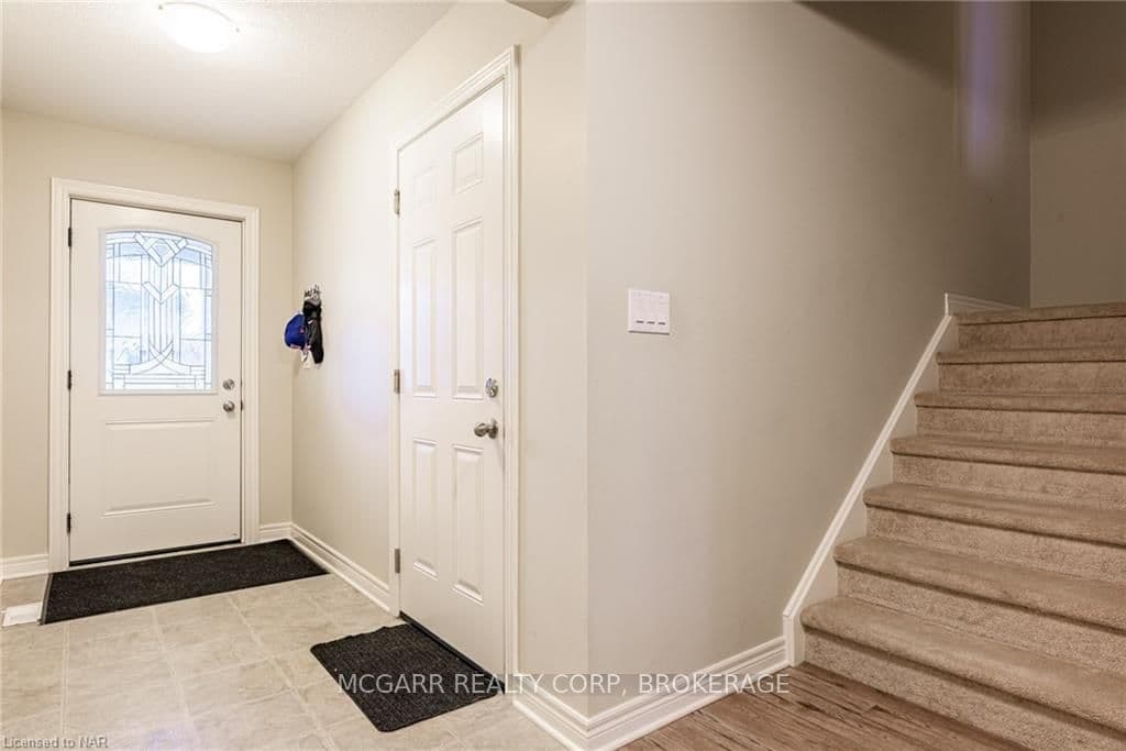 103 ENDICOTT Terrace photo 5