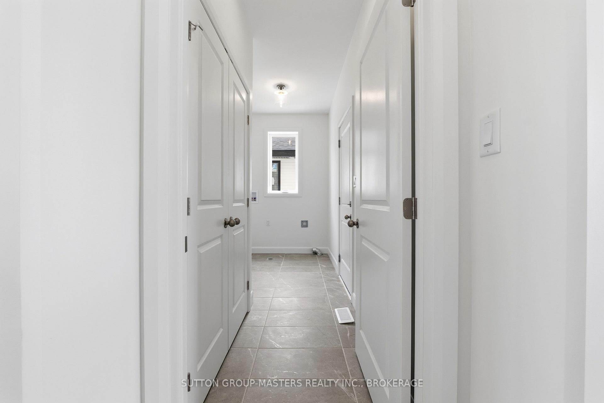 253 Pratt Drive photo 4