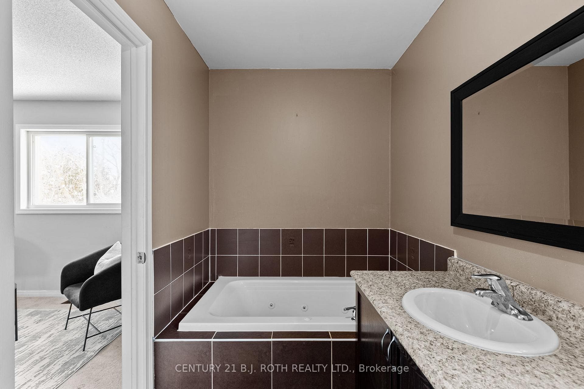 1268 FOX HILL Street photo 19