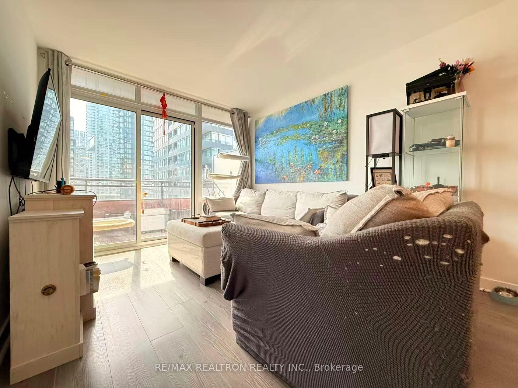 4K Spadina Avenue Unit 1225 photo 12
