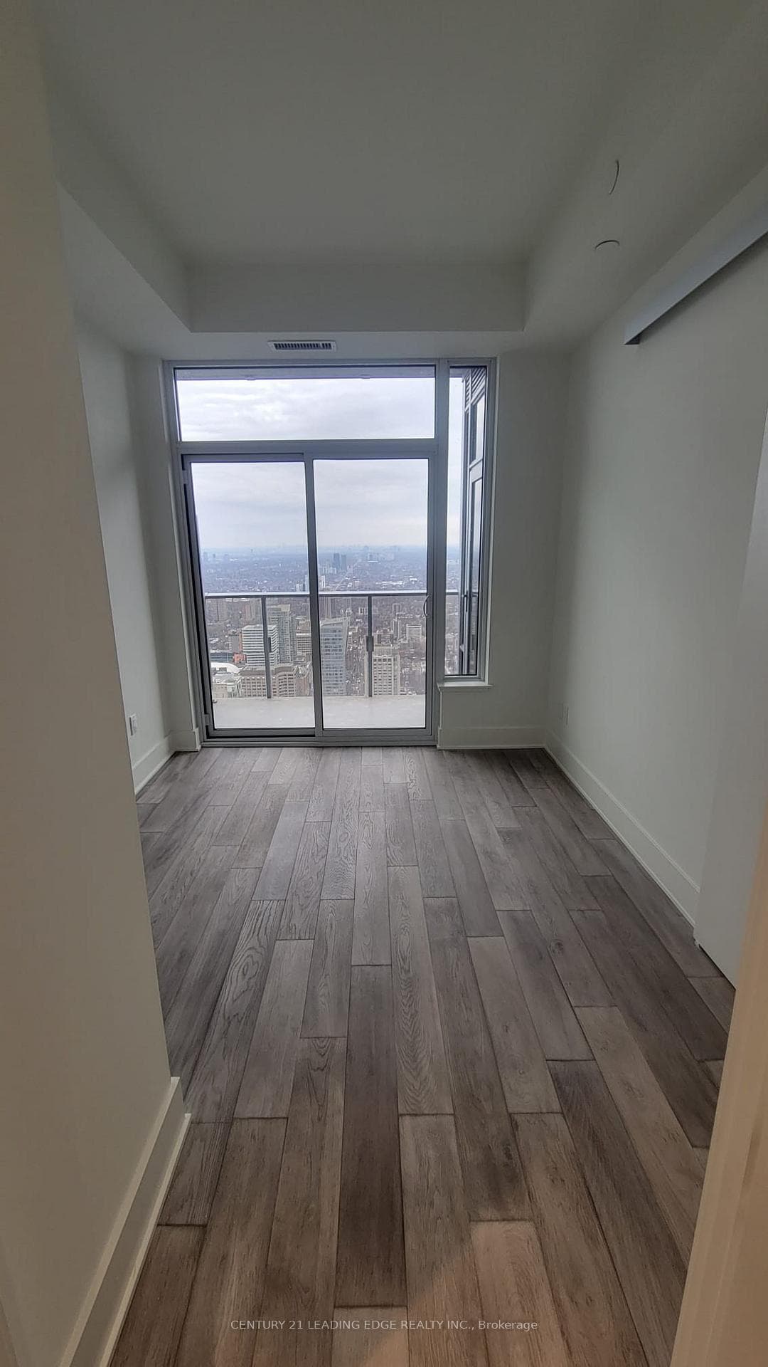11 Yorkville Avenue Unit 5801 photo 14