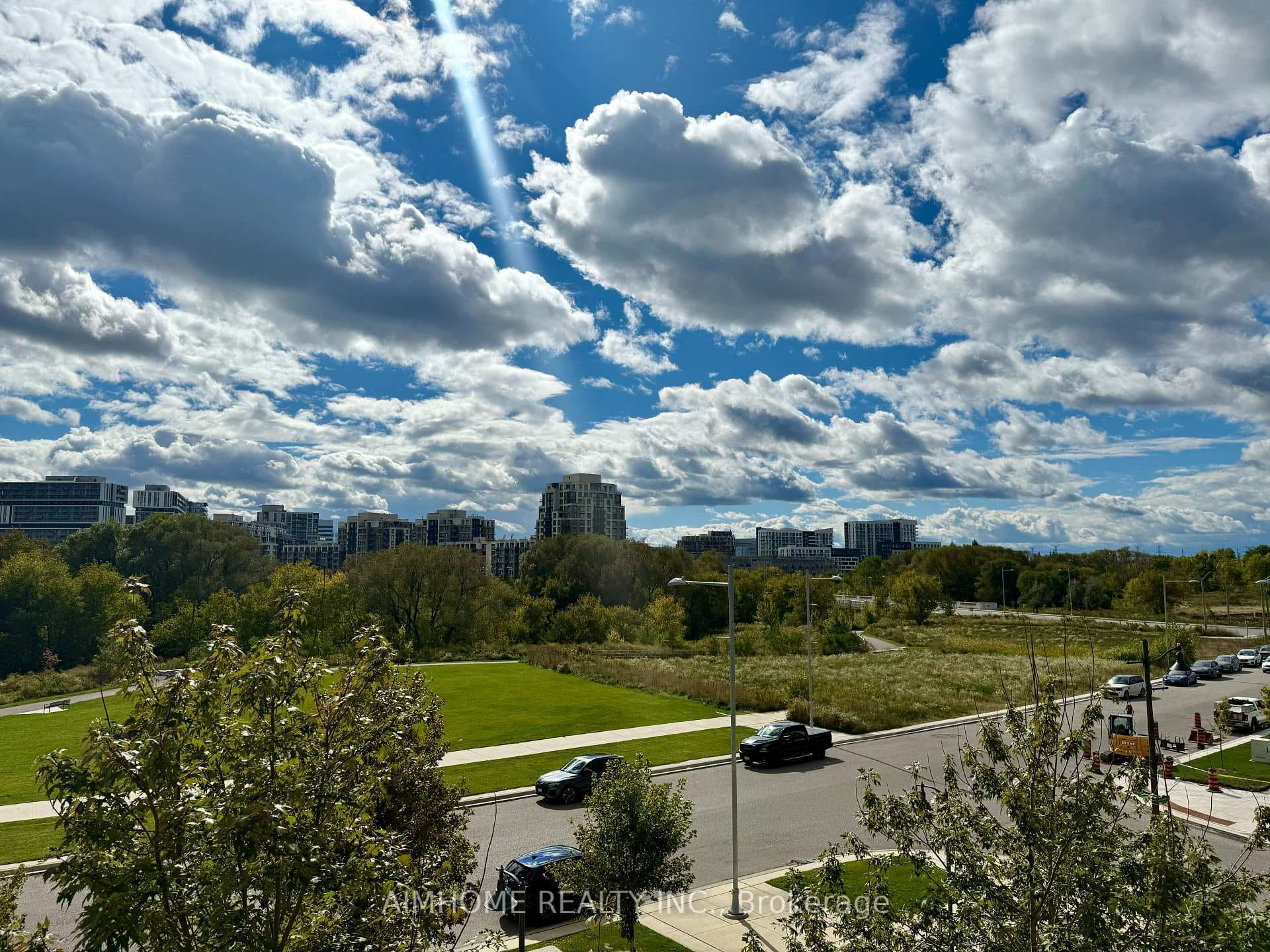 Unobstructed south view
