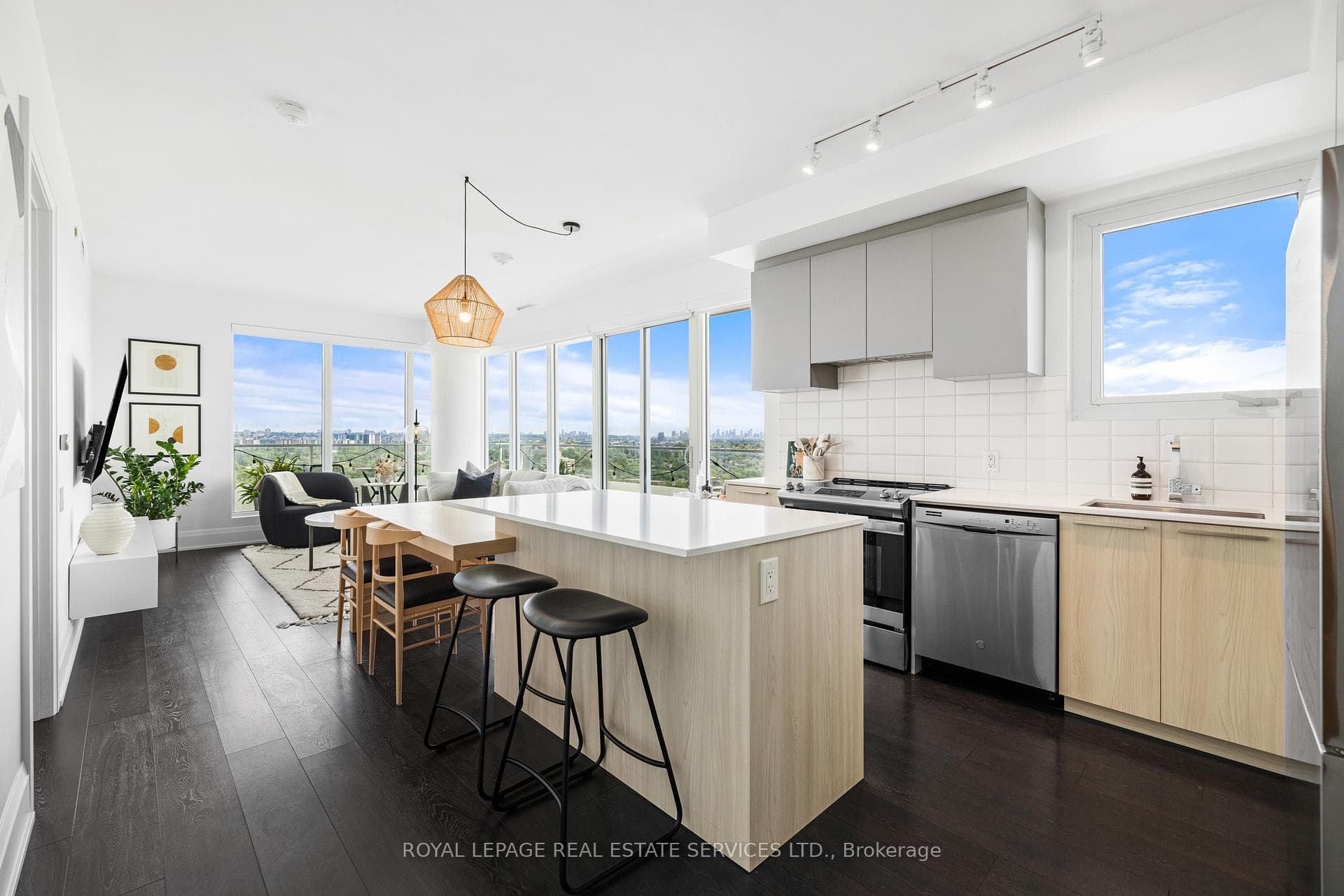 20 Brin Drive Unit 1507 photo 9
