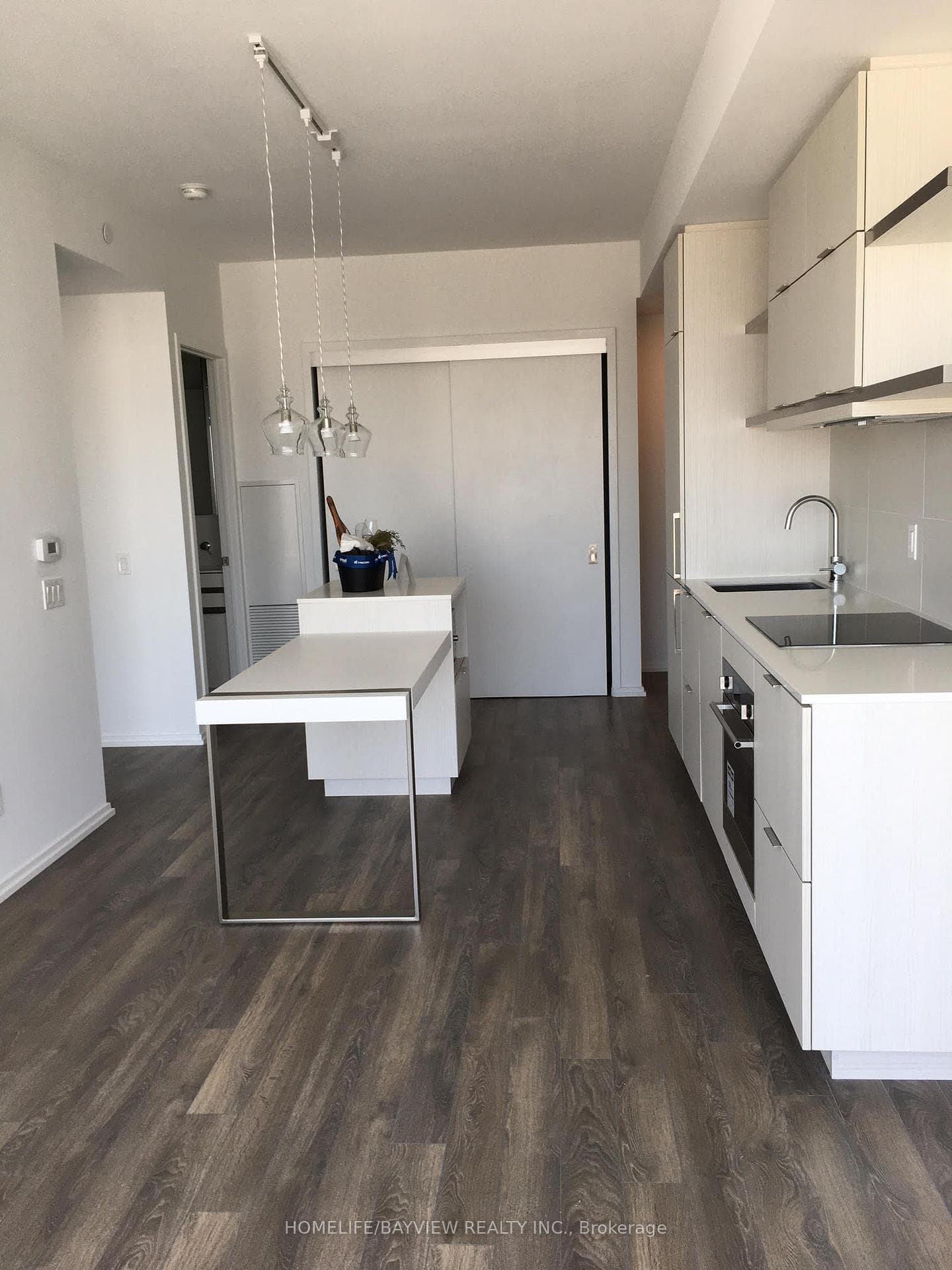 197 Yonge Street Unit 5014 photo 7