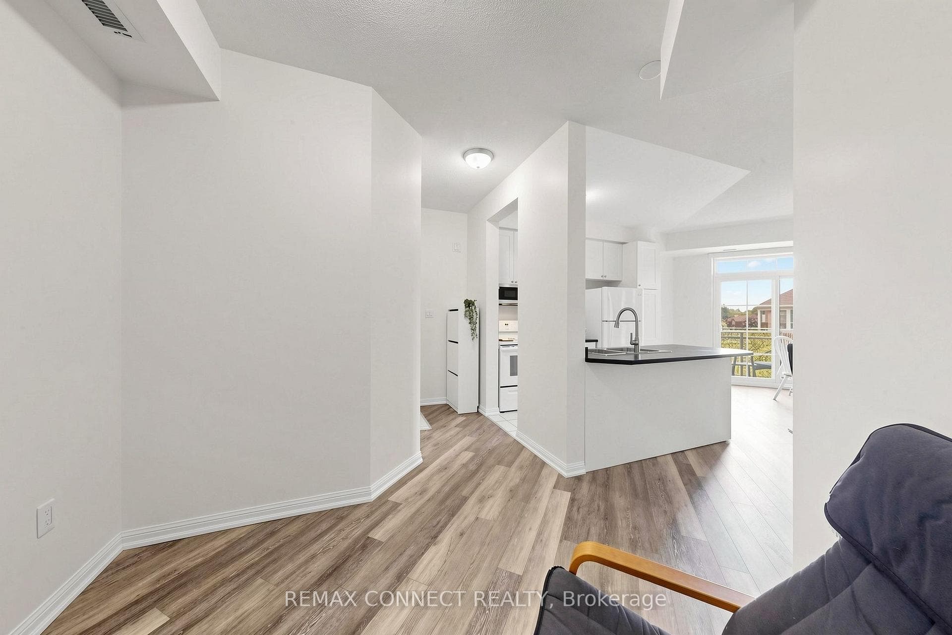84 Aspen Springs Drive Unit 307 photo 16