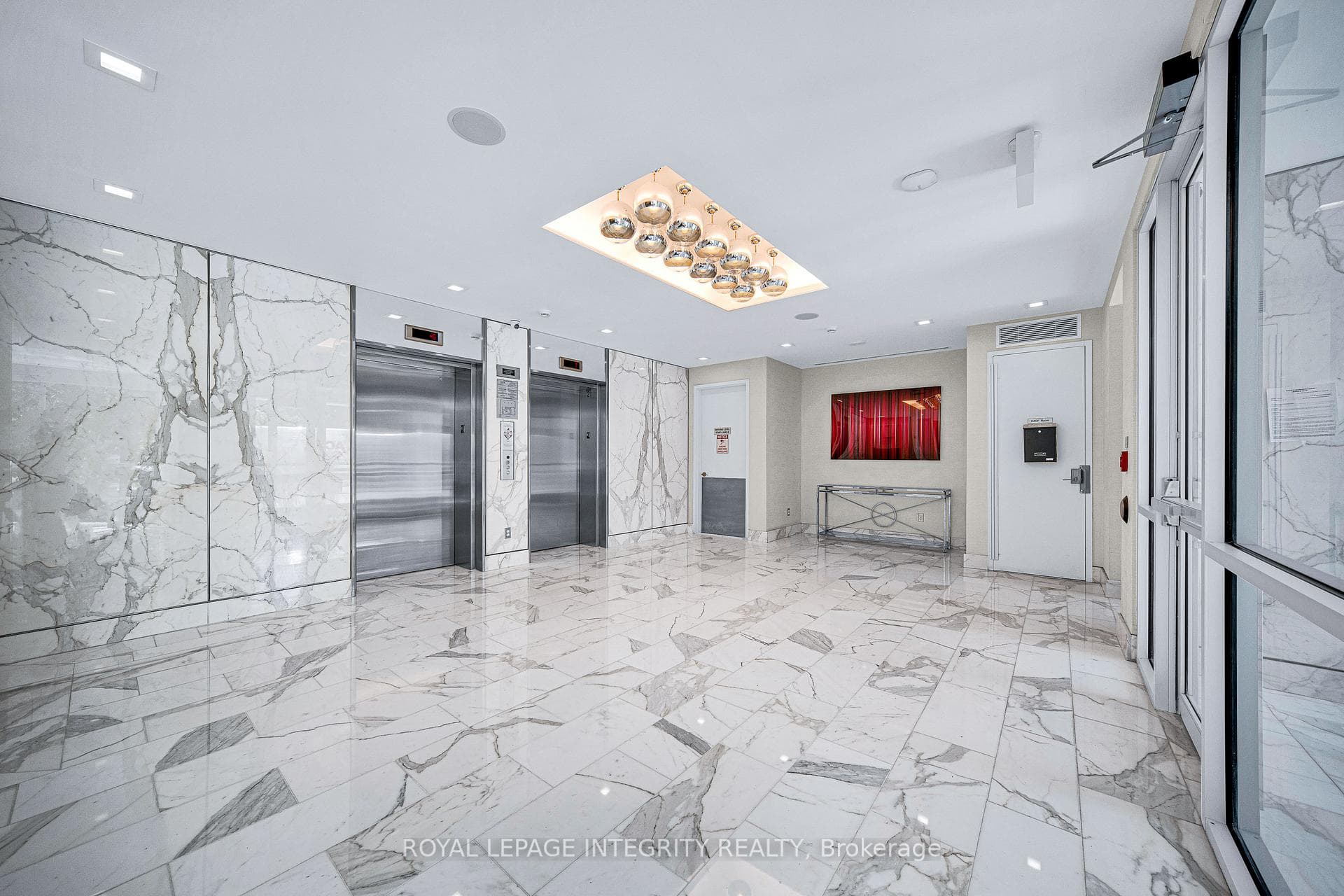 201 Parkdale Avenue Unit 902 photo 33