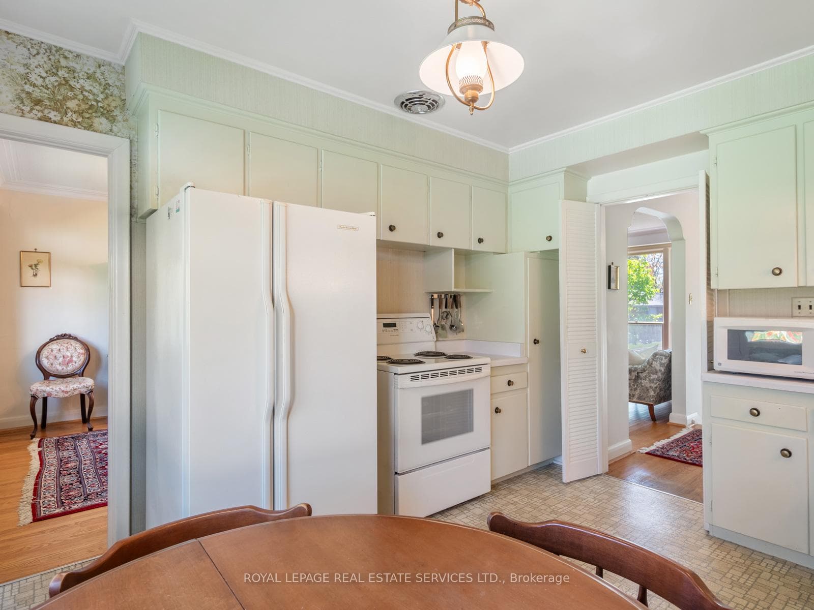 44 Abinger Crescent photo 17