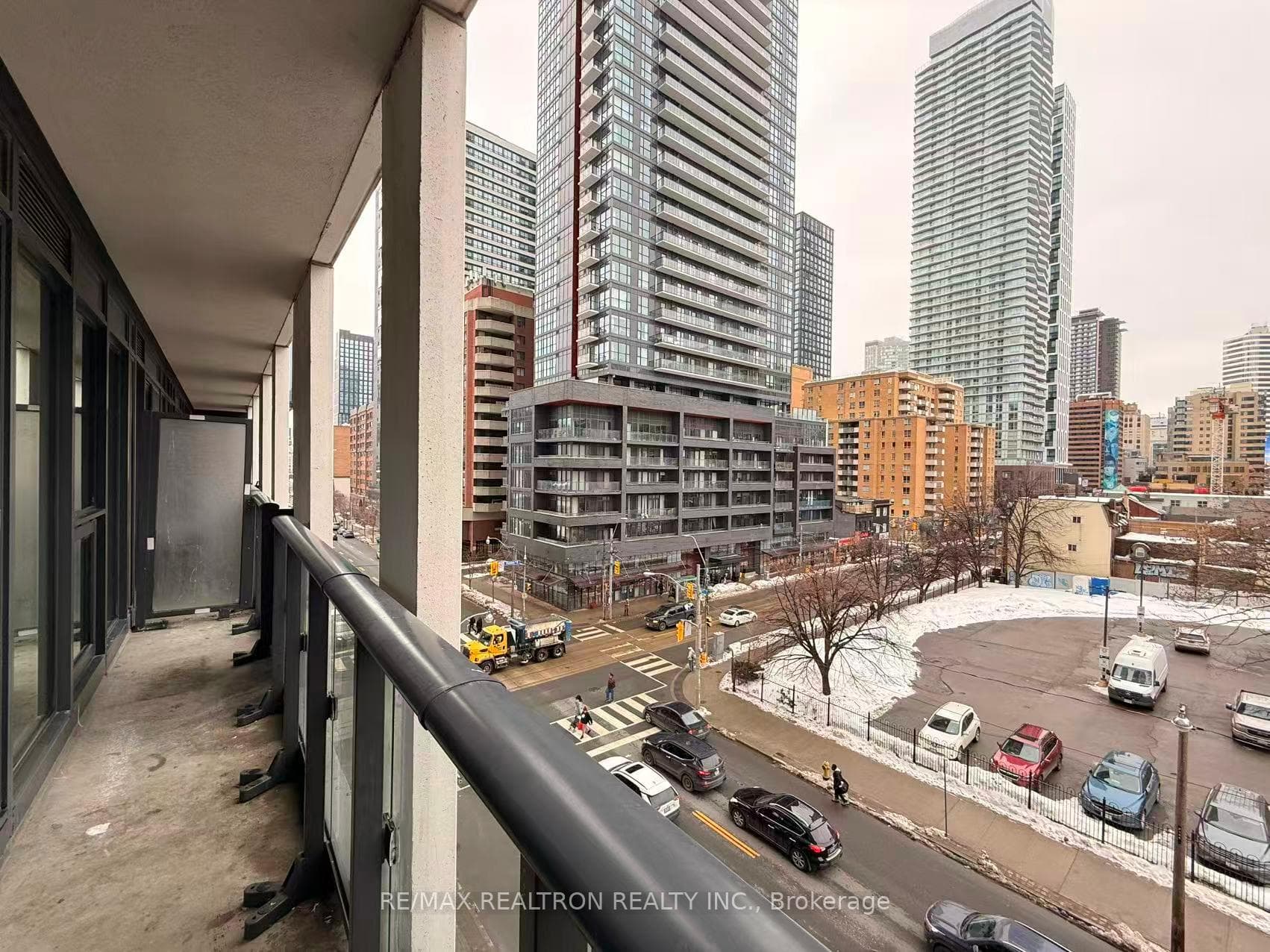 251 Jarvis Street Unit 417 photo 16