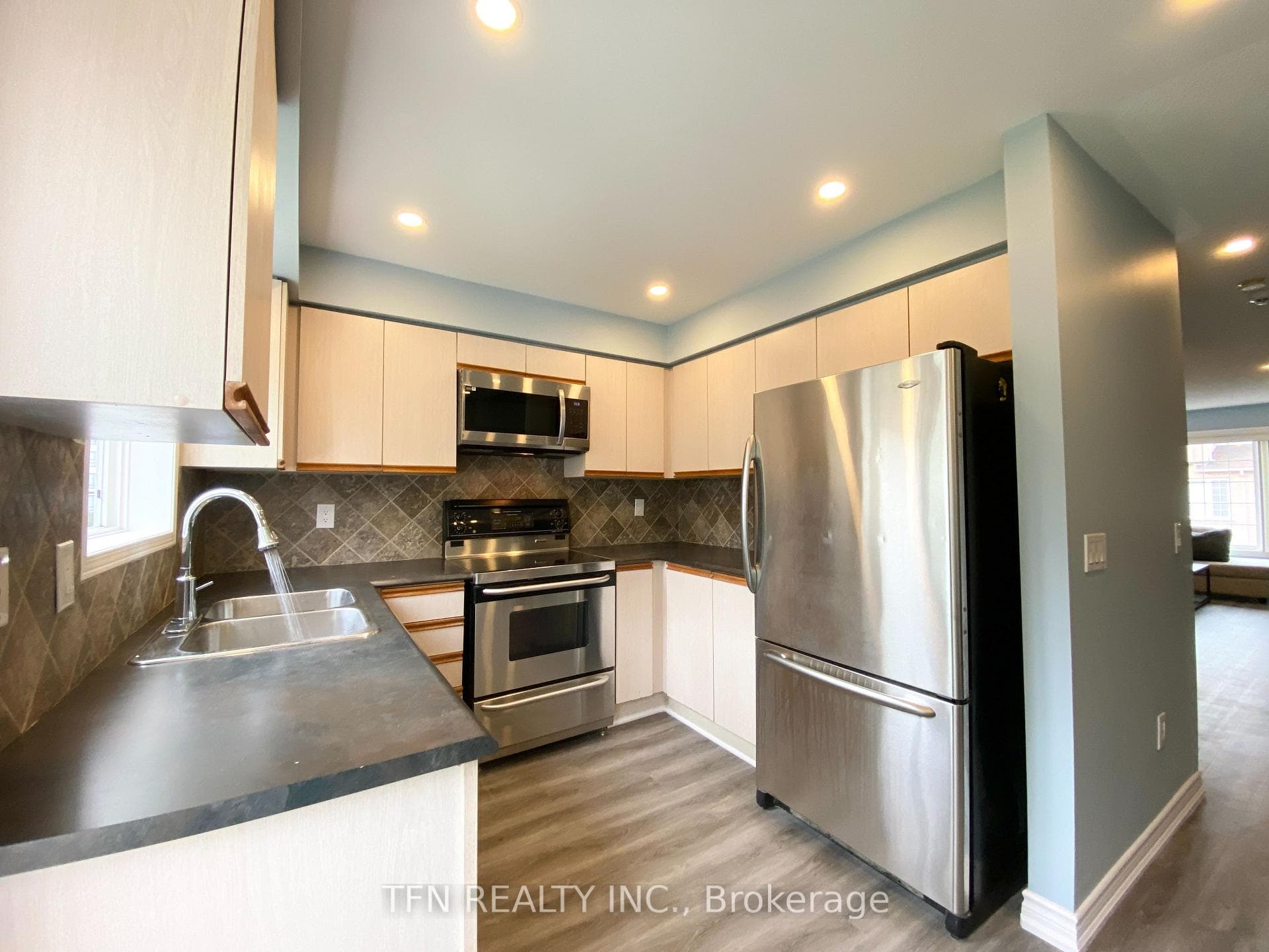 3020 Cedarglen Gate Unit 42 photo 12