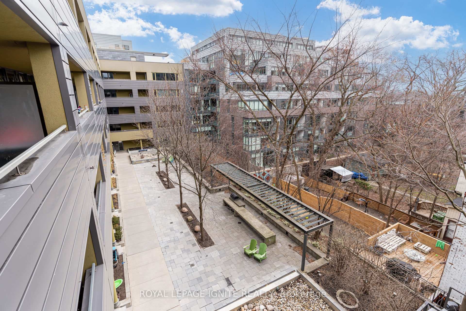 25 Ritchie Avenue Unit 406 photo 41