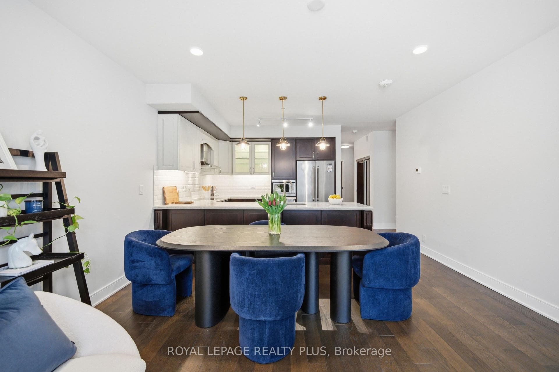 1575 Lakeshore Road Unit 117 photo 6
