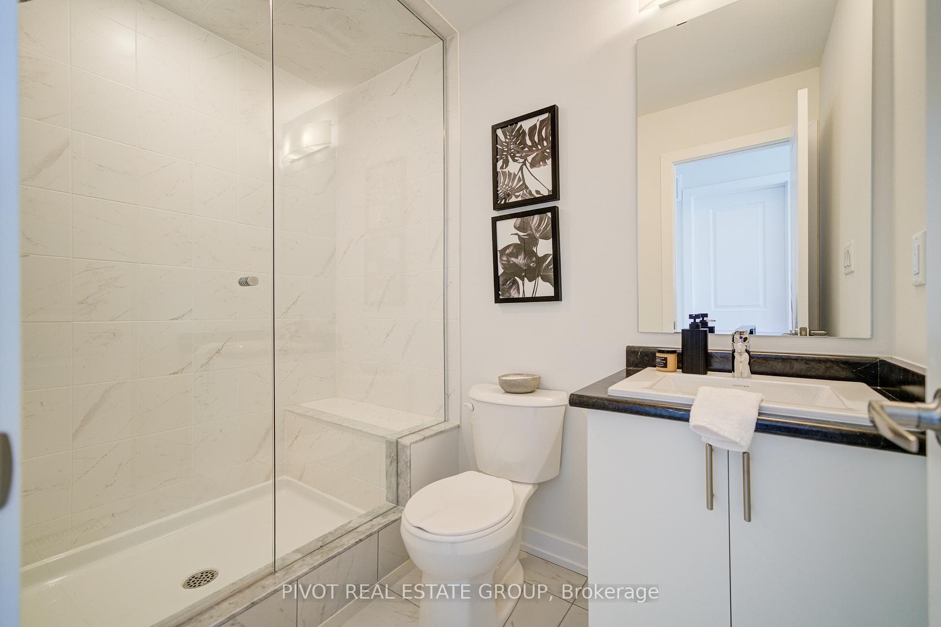 1573 Midland Avenue photo 23