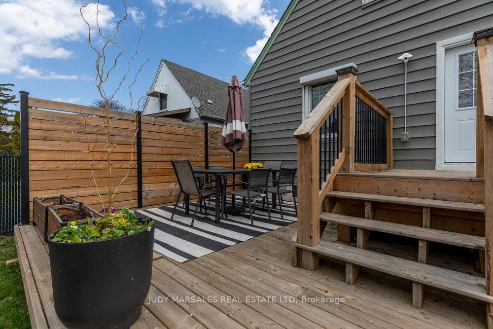 214 East 33rd Street photo 37