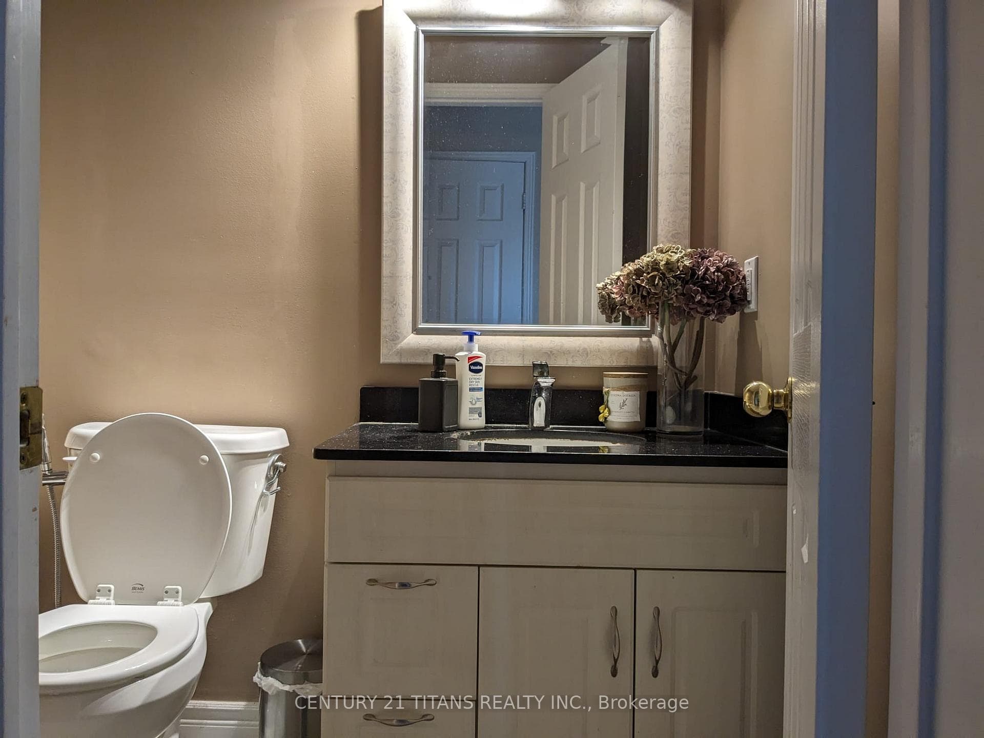 1561 Astrella Crescent Unit Main Fl photo 19